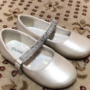 Ivory dress shoes
